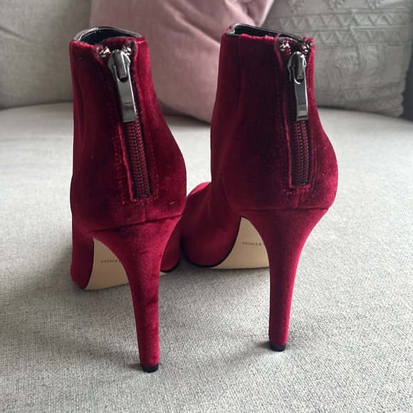 Burgundy Velvet Ava & Aiden Heeled Boots - Picture 5 of 9